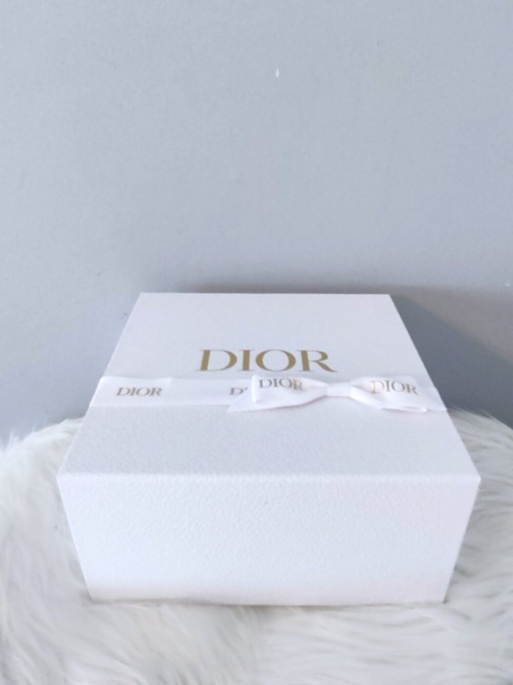 Dior gift box w/ribbon & tissue EUC